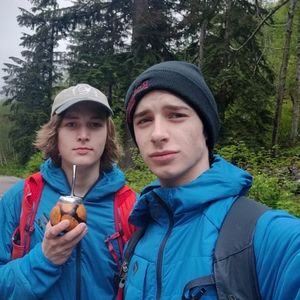 Meet your Posher, Max